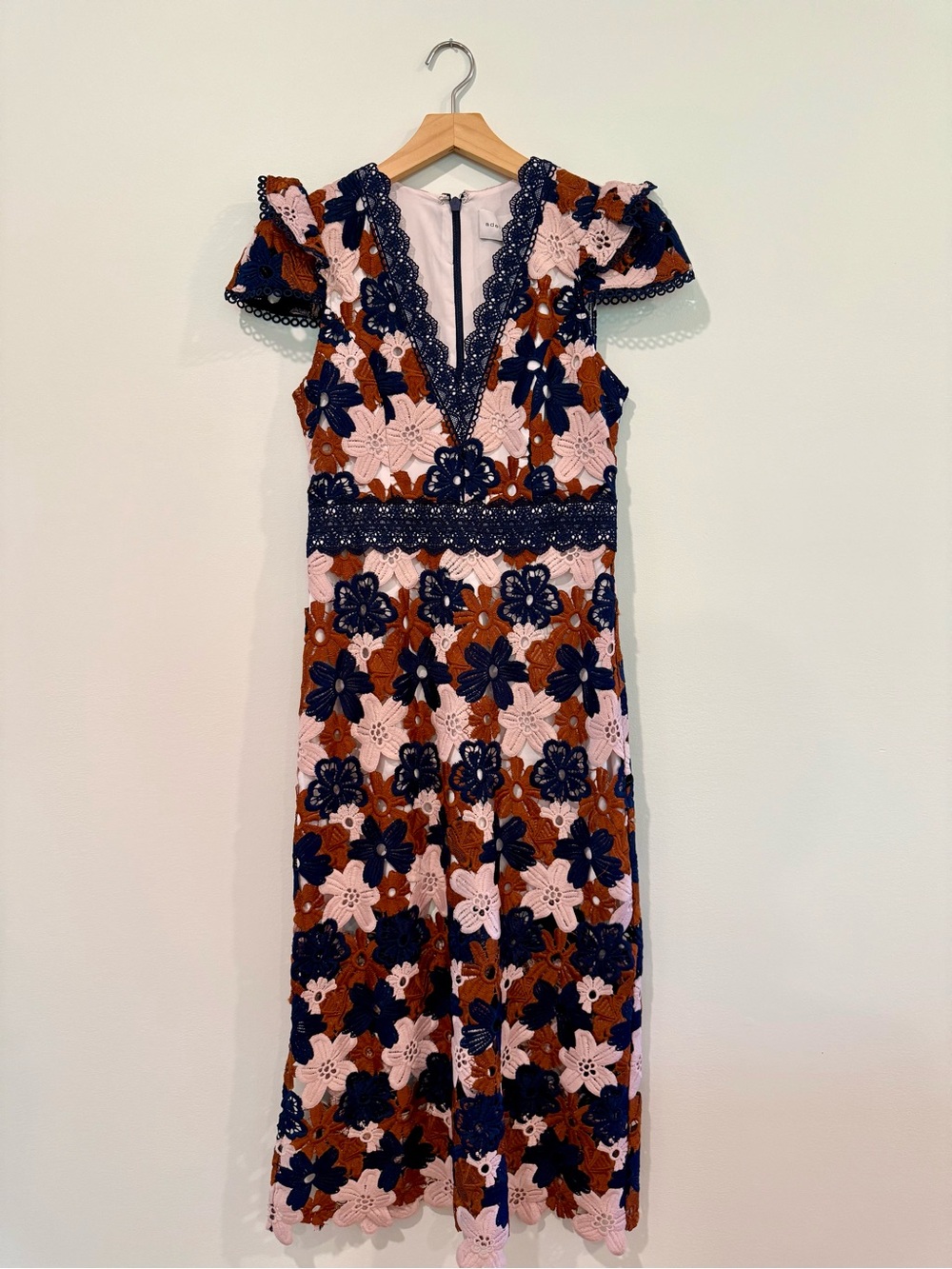 Adelyn Rae XS Floral Lace V-Neck Flutter Sleeve Dress in Navy, Pink, & Brown